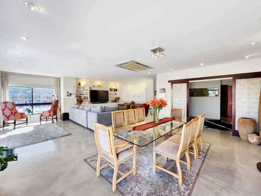 To Let 4 Bedroom Property for Rent in Sea Point Western Cape